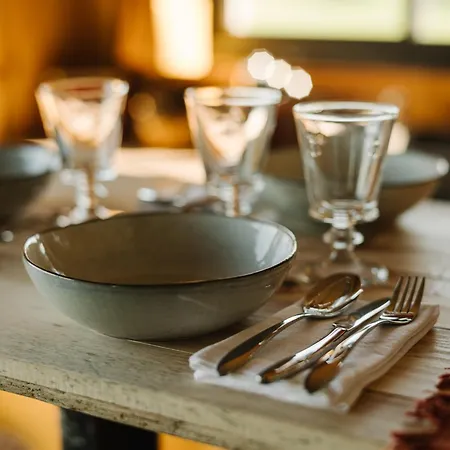 אכסניה Les Du Lizon *